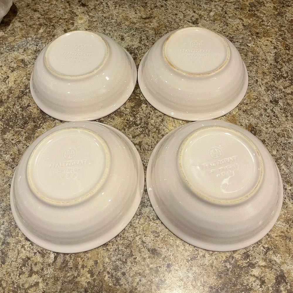 Pfaltzgraff Aura Light Pink 6” Bowls with Pink And Blue Rim Set of 4